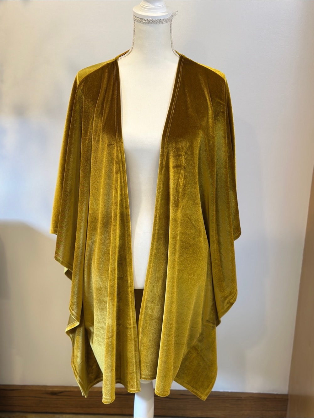ThreeBirdNest Velvet Kimono